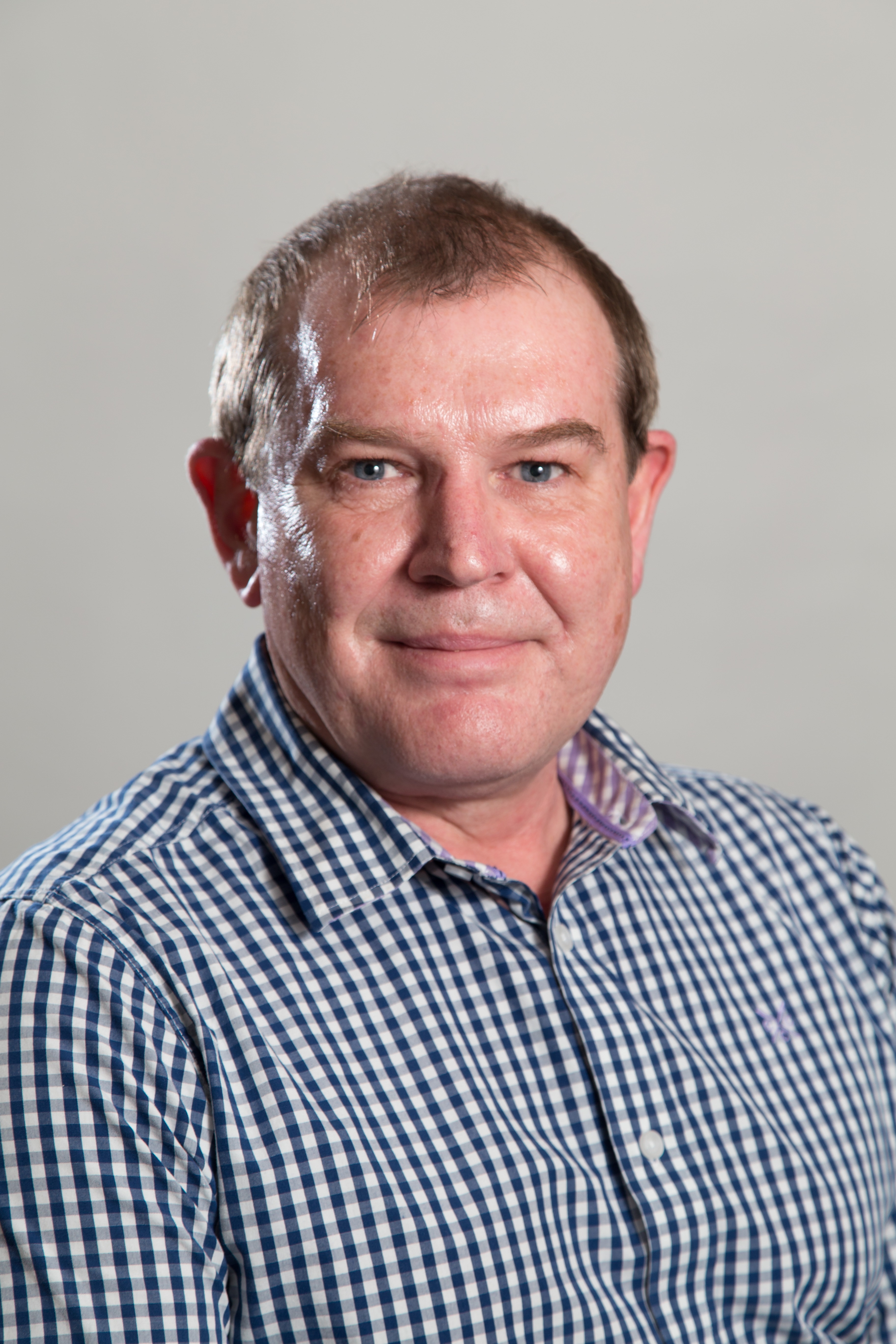 Mr L Van Niekerk, Orthopaedics | Nuffield Health